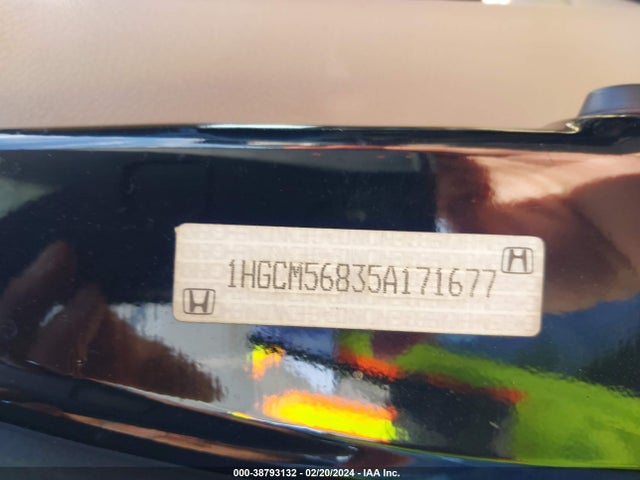 2005 HONDA ACCORD 2.4 EX VIN: 1HGCM56835A171677