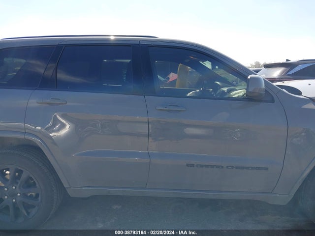 1C4RJEAG6NC154814 Jeep Grand Cherokee Wk Laredo X 4x2