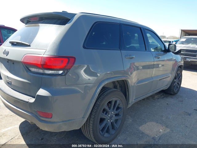 1C4RJEAG6NC154814 Jeep Grand Cherokee Wk Laredo X 4x2