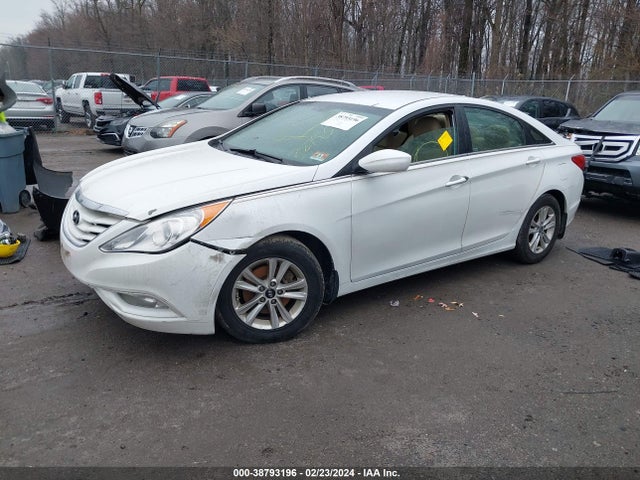38793196 :رقم المزاد ، 5NPEB4AC7DH743375 vin ، 2013 Hyundai Sonata Gls مزاد بيع