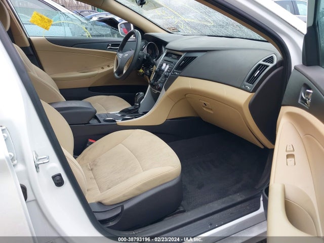 38793196 :رقم المزاد ، 5NPEB4AC7DH743375 vin ، 2013 Hyundai Sonata Gls مزاد بيع