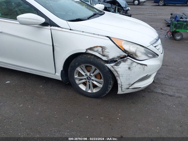 38793196 :رقم المزاد ، 5NPEB4AC7DH743375 vin ، 2013 Hyundai Sonata Gls مزاد بيع
