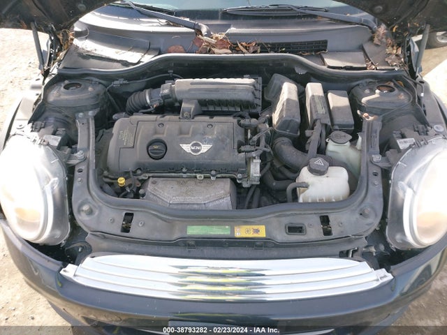 2011 MINI COOPER WMWSU3C5XBT096028 Photo 9