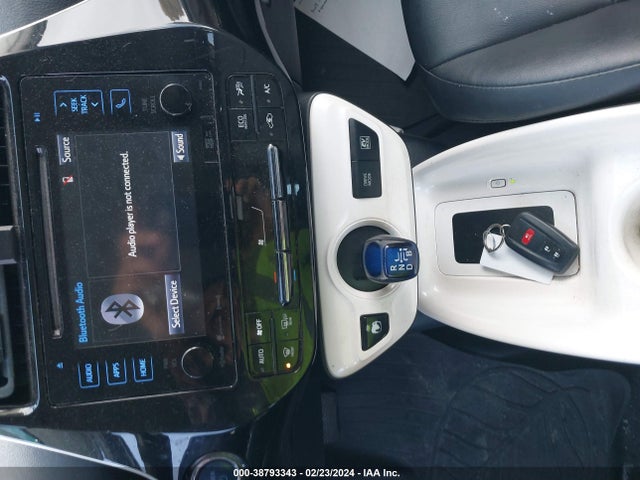 Toyota Prius Four Touring 2016 JTDKARFU1G3023087 Image 11