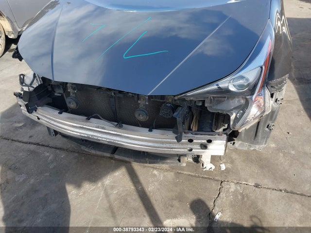 Toyota Prius Four Touring 2016 JTDKARFU1G3023087 Image 20