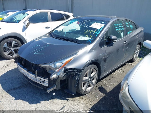 Toyota Prius Four Touring 2016 JTDKARFU1G3023087 Image 2