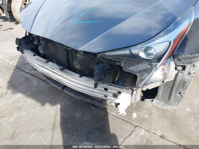 Toyota Prius Four Touring 2016 JTDKARFU1G3023087 Image 6