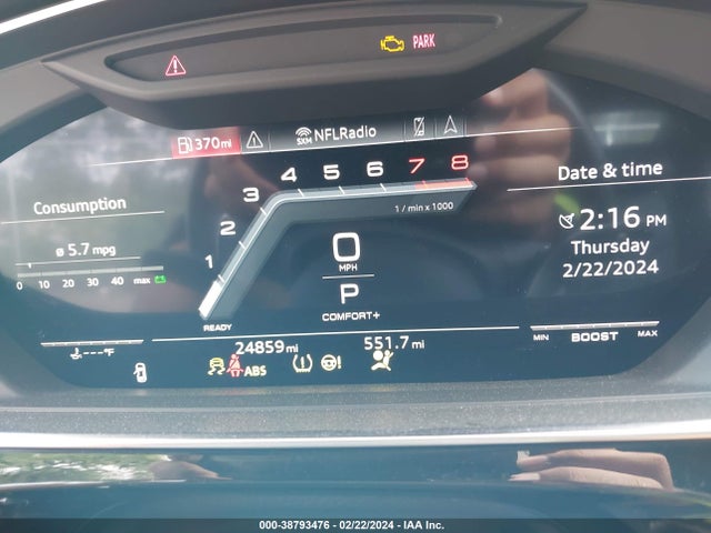 2021 AUDI S8 WAU8SAF85MN027524 Photo 6