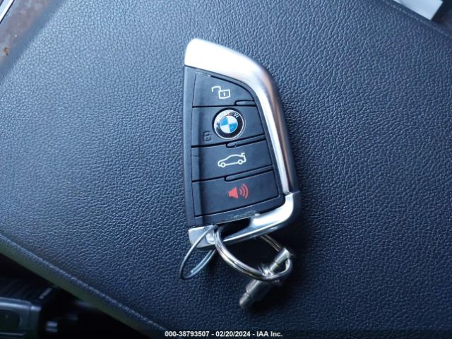 2020 BMW 330I 3MW5R1J04L8B33982 Photo 10