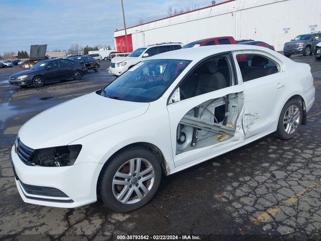 3VW2K7AJ9FM249211 Volkswagen Jetta 2.0l S