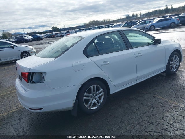3VW2K7AJ9FM249211 Volkswagen Jetta 2.0l S