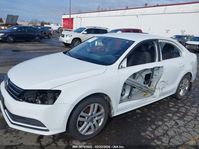 3VW2K7AJ9FM249211 Volkswagen Jetta 2.0l S