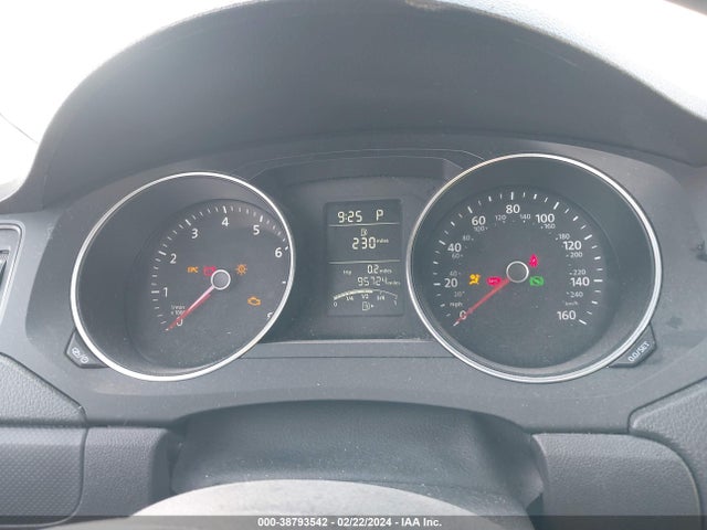 3VW2K7AJ9FM249211 Volkswagen Jetta 2.0l S