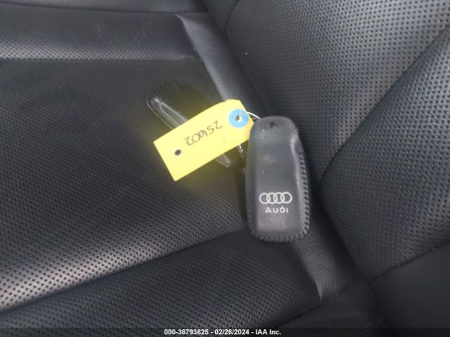 WA1VAAF75HD039260 Audi Q7 3.0t Premium