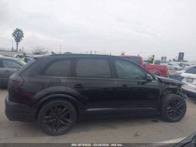 WA1VAAF75HD039260 Audi Q7 3.0t Premium