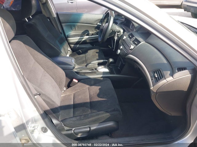 2008 HONDA ACCORD 2.4 EX VIN: JHMCP26718C016130