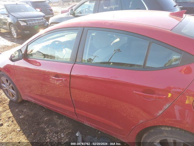 2017 HYUNDAI ELANTRA SE VIN: 5NPD84LF7HH129823
