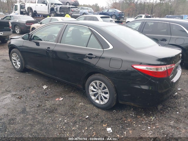 Toyota CAMRY LE 2015 4T4BF1FK5FR492713 Image 3