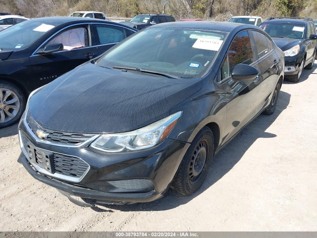 Chevrolet Cruze Ls Auto 2018 1G1BC5SM1J7243539 Image 2