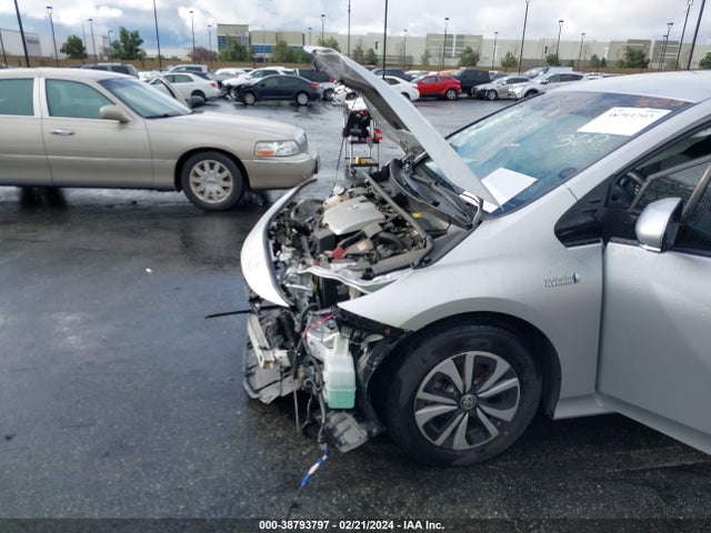 Toyota Prius Prime Premium 2017 JTDKARFP9H3062523 Image 18