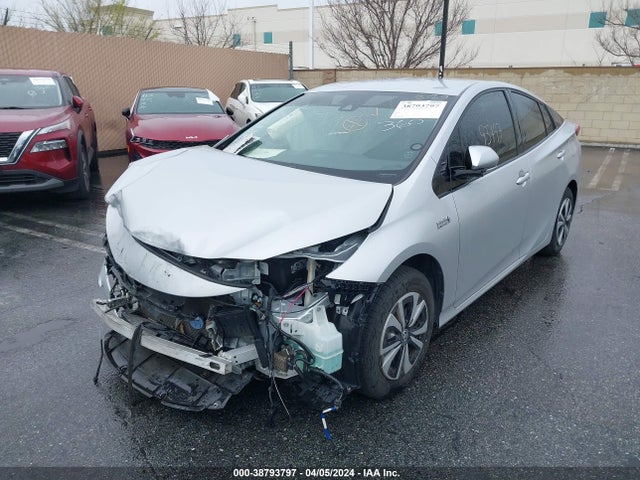 Toyota Prius Prime Premium 2017 JTDKARFP9H3062523 Image 2