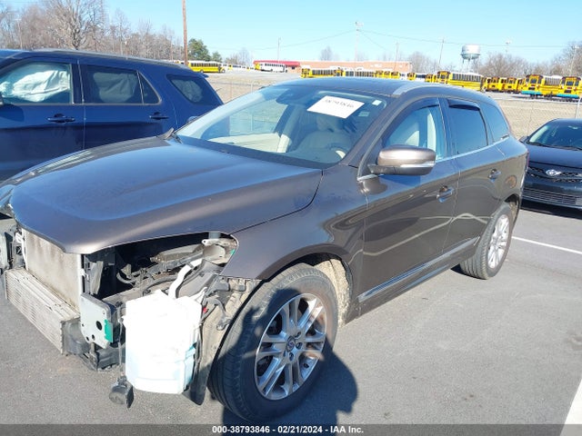 Volvo Xc60 T5 Premier 2015 YV440MDB7F2618950 Image 2