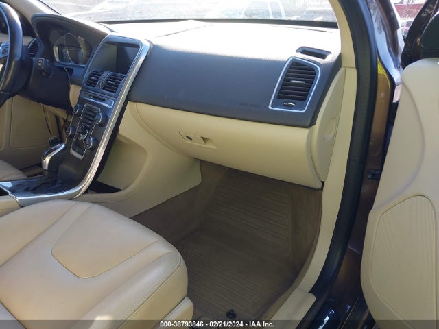 Volvo Xc60 T5 Premier 2015 YV440MDB7F2618950 Image 5