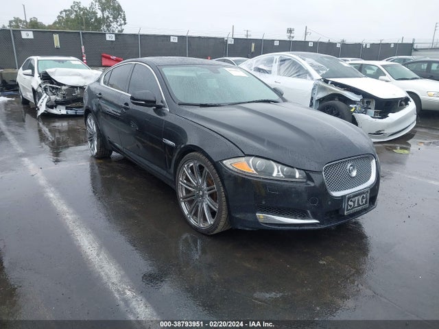 2013 JAGUAR XF SAJWA0ES1DPS78907 Photo 0