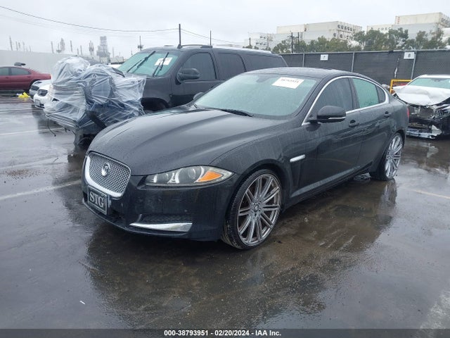 2013 JAGUAR XF SAJWA0ES1DPS78907 Photo 1