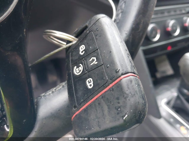 Volkswagen Atlas 3.6l V6 Se 2018 1V2KR2CA5JC541865 Image 11