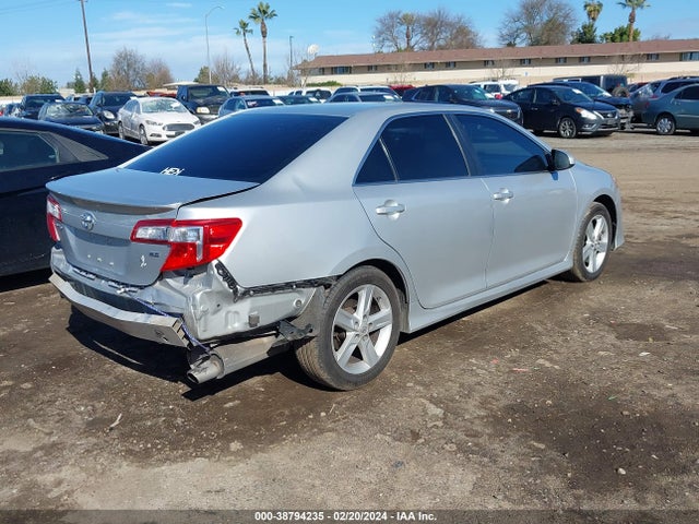 2014 TOYOTA CAMRY SE VIN: 4T1BF1FK8EU343558