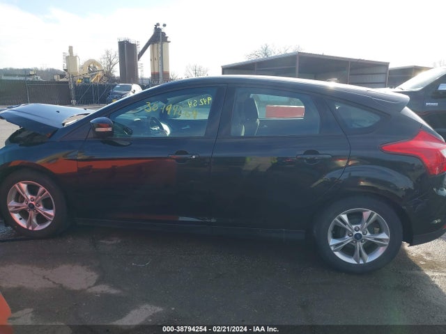 Ford FOCUS SE 2014 1FADP3K26EL175510 Image 15