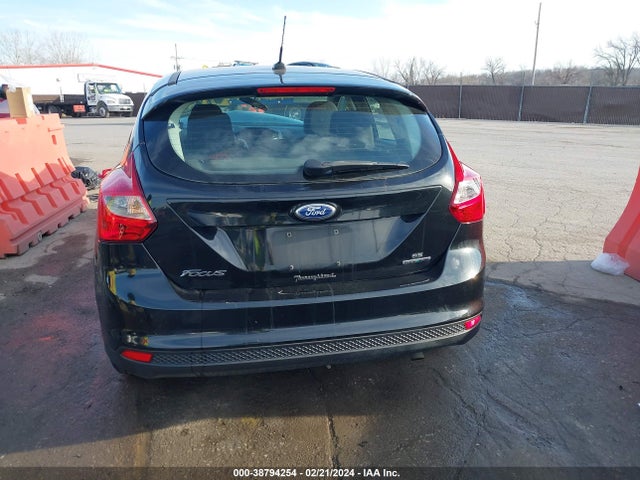 Ford FOCUS SE 2014 1FADP3K26EL175510 Image 17
