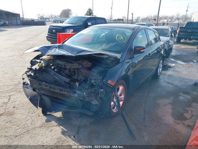Ford FOCUS SE 2014 1FADP3K26EL175510 Image 2
