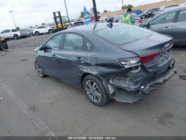 3KPF24AD5NE501462 KIA Forte Lxs