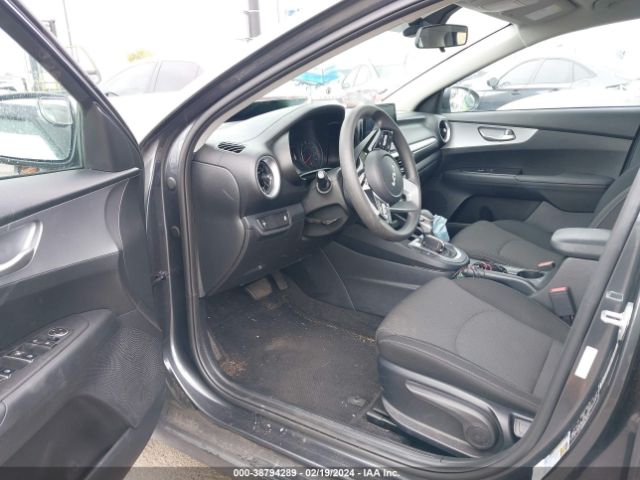 3KPF24AD5NE501462 KIA Forte Lxs