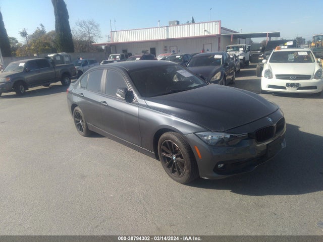BMW 320i Xdrive 2016 WBA8E5G58GNT40039 Image 1