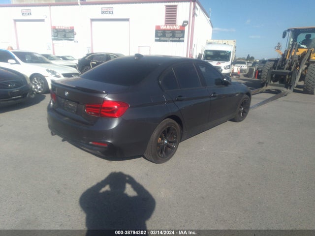 BMW 320i Xdrive 2016 WBA8E5G58GNT40039 Image 4