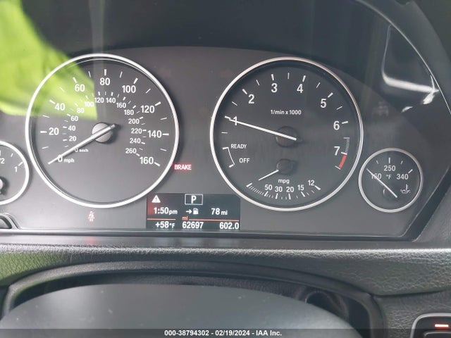 BMW 320i Xdrive 2016 WBA8E5G58GNT40039 Image 7