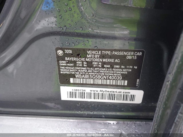 BMW 320i Xdrive 2016 WBA8E5G58GNT40039 Image 9