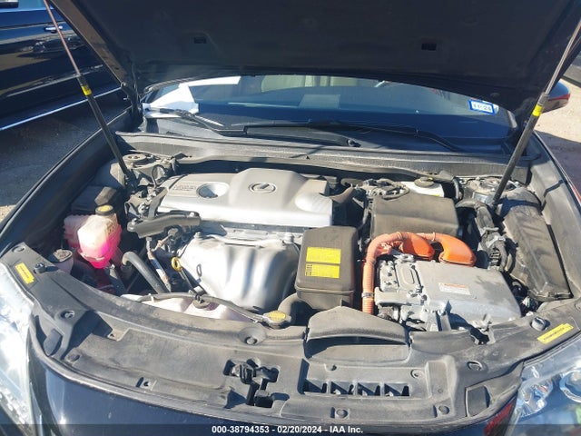JTHBW1GG9E2048493 Lexus ES 300H