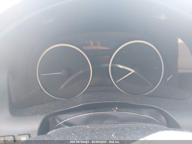 JTHBW1GG9E2048493 Lexus ES 300H