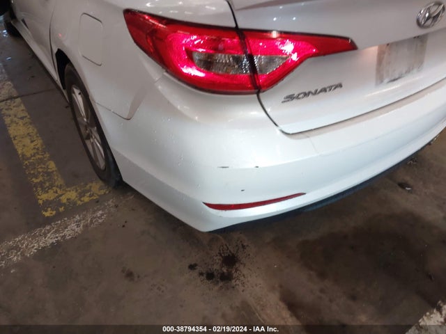 Hyundai SONATA SE 2016 5NPE24AF7GH293046 Image 12