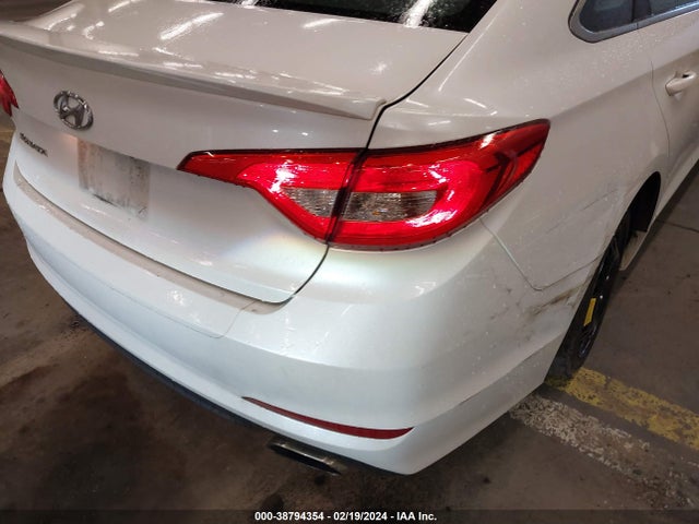 Hyundai SONATA SE 2016 5NPE24AF7GH293046 Image 13