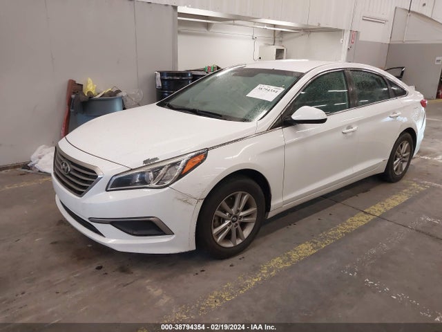 Hyundai SONATA SE 2016 5NPE24AF7GH293046 Image 2