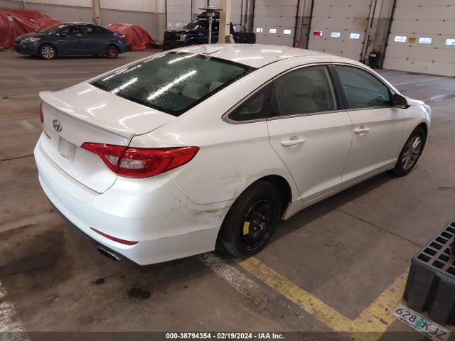 Hyundai SONATA SE 2016 5NPE24AF7GH293046 Image 4