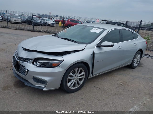 Chevrolet MALIBU LT 2018 1G1ZD5STXJF176173 Image 2