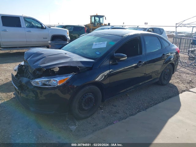 Ford FOCUS S 2018 1FADP3E25JL249389 Image 2