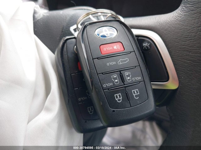 Toyota SIENNA XLE 2022 5TDYRKEC0NS086731 Image 11