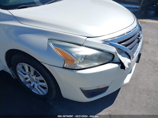 Nissan Altima 2.5 S 2015 1N4AL3AP3FN365900 Image 18